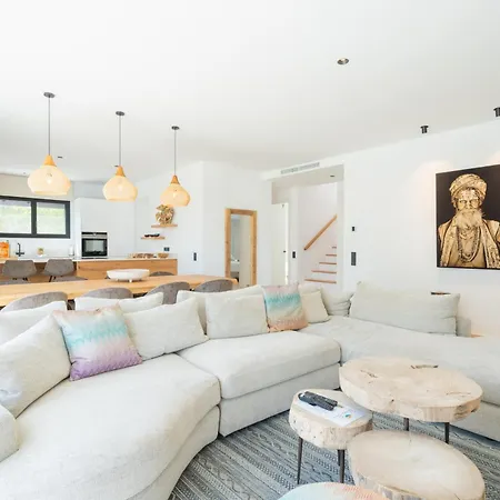 Villa Costablancadreams Besa In Calpe